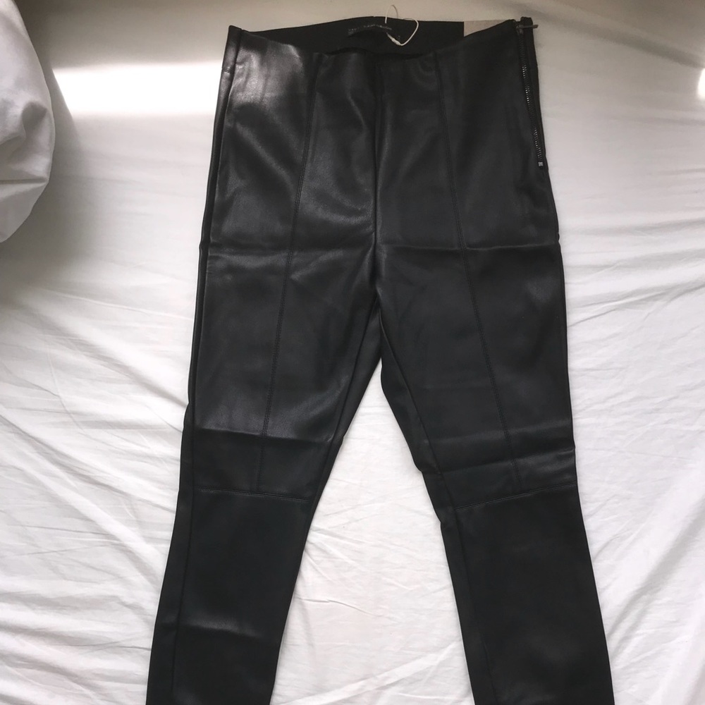 ZARA FAUX LEATHER LEGGINGS - MEDIUM NWT